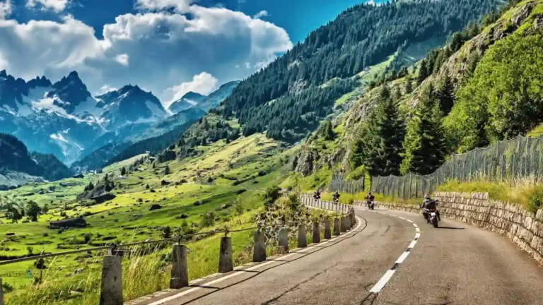 Tips-Touring-Jauh-Biar-Perjalanan-Aman